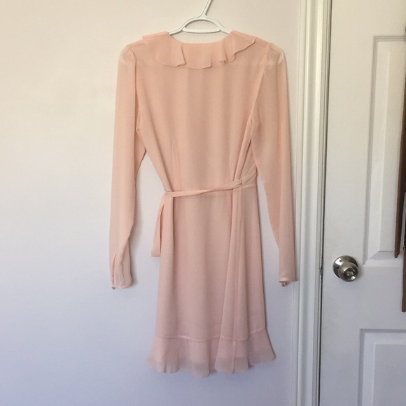 Aritzia wrap dress - Picture 3 of 4
